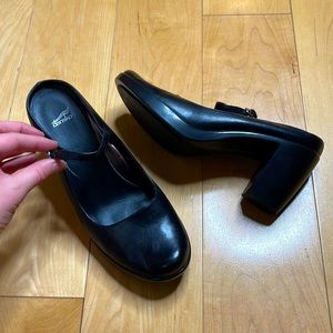 DANSKO beautiful Mary Jane chunky heels